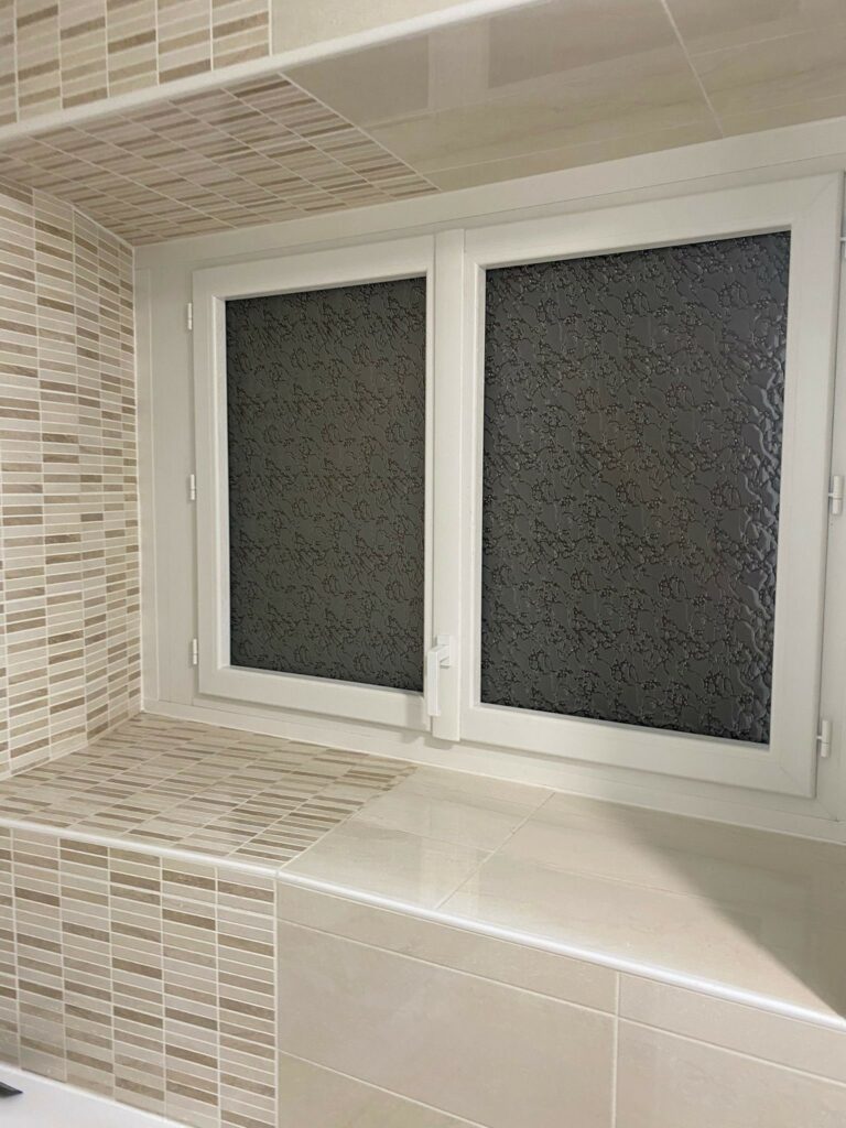 Fenêtre salle de bain